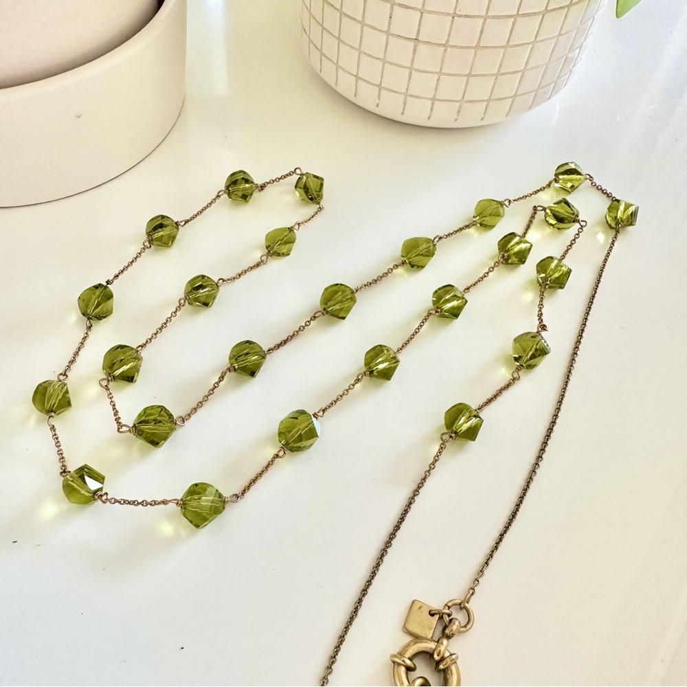 | banana republic • green glass drop necklace | - Picture 8 of 10